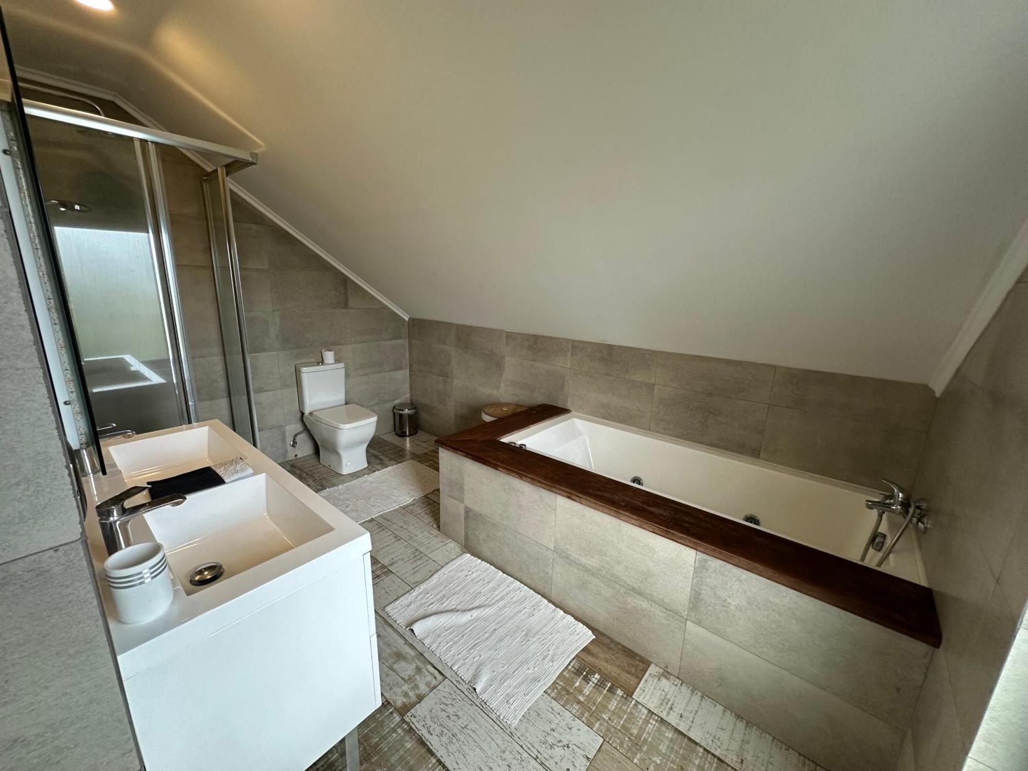 Acogedora Casa Con Tinaja Y Jacuzzi Y Rent A Car Villa Puerto Varas Dış mekan fotoğraf